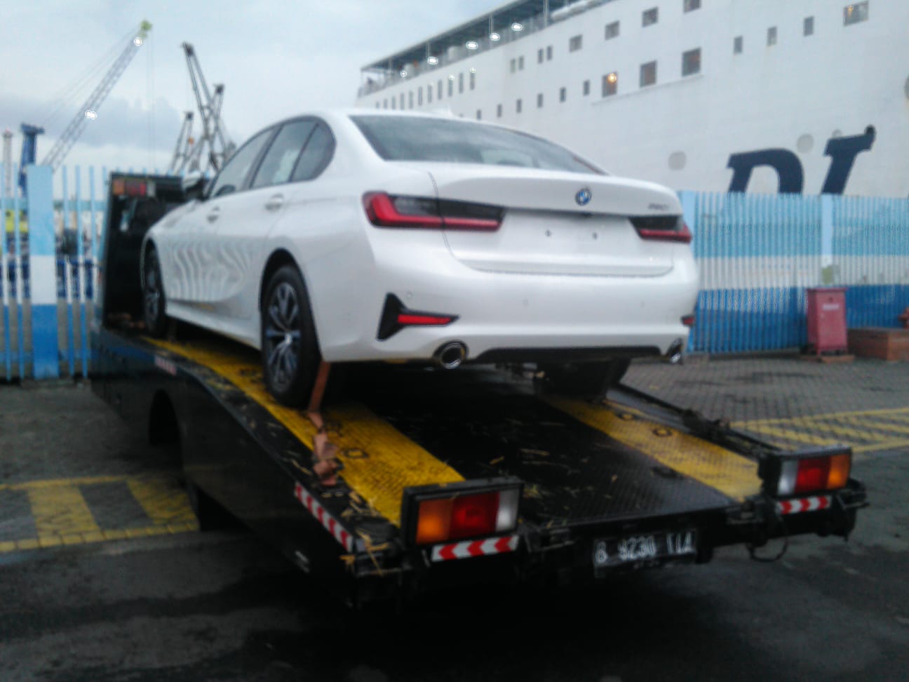 Jasa Pengiriman Mobil Surabaya